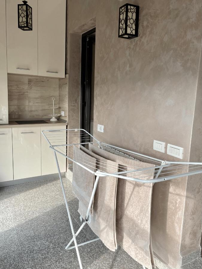 Home Away From Home - Dristor Bukares Bagian luar foto